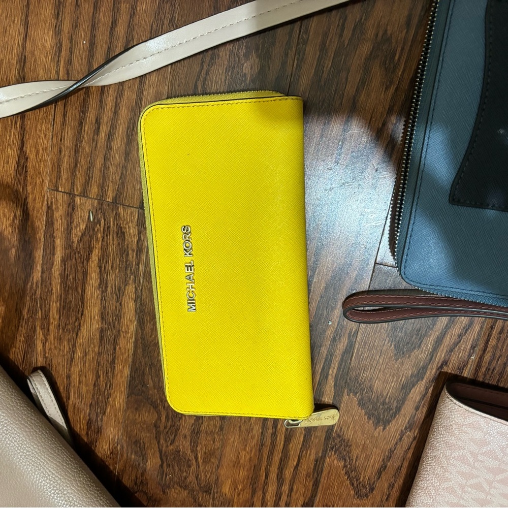Michael Kors Vibrant Yellow Zip Wallet
